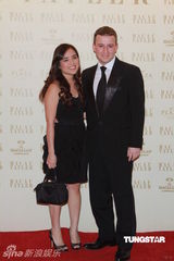 组图：周年舞会晚宴开幕 赌王多位家人亮相捧场