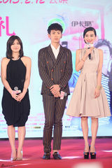 组图：Angelababy柯震东化身史密斯夫妇