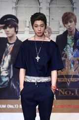 高清组图：韩团TEENTOP劲歌热舞宣告回归