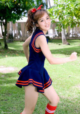 高组图：前超女陈怡日本拍写真 比基尼制服齐上阵