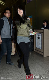 组图：《音乐中心》登泰国 SHINee闪耀2NE1酷帅