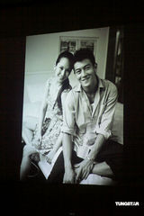 幻灯图：戴妮廷摄影展 陈冠希TWINS私房照曝光