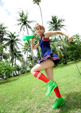 高组图：前超女陈怡日本拍写真 比基尼制服齐上阵