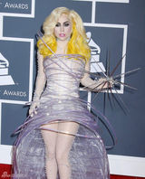 组图：盘点用15款Gaga造型欢度万圣节