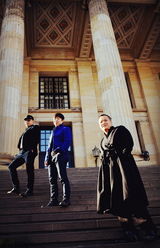 组图：宁浩徐峥黄渤柏林街拍 一路说说笑笑