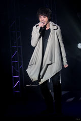 幻灯：信《趁我》发片想超越 宁浩助阵跨界影视圈