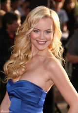 高清组图：《钢铁侠2》首映 性感海伦娜爆乳装