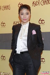 组图：陈慧琳享受拍戏 儿子虾饺仔被老师赞乖