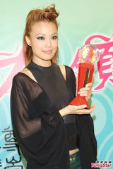 组图：林俊杰容祖儿成大赢家 邓紫棋恋情遭调侃