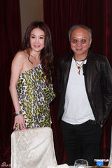 组图：张智霖出席活动谈家庭 众女星现场拼性感