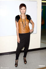 组图：关菊英林欣彤罗敏庄等录制《金曲擂台》 