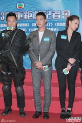 组图：陈法拉否认失宠 胡杏儿施美人计献吻