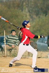 组图：金昌烈吴智昊等韩国众星参加棒球大赛