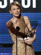 高清：众星献艺2011AMA颁奖礼 斯威夫特捧大奖