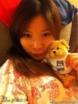 跳水第一美女何姿微博美图 可爱卖萌(图)