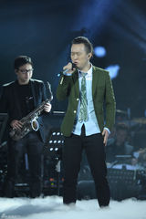 组图：好歌曲杨坤组马上又叫板好莱坞