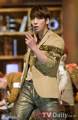 组图：神话合体回归夺《Countdown》冠军风采依旧