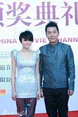 幻灯：第10届百合奖红毯星光熠熠 汤唯成最大亮点