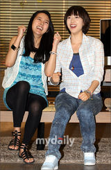 幻灯图：姜志焕等参加《COFFEE HOUSE》公开拍摄