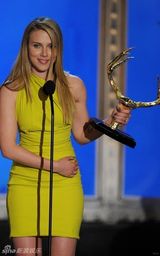 幻灯：桑德拉-布洛克获电视众选择奖年度娱乐大奖