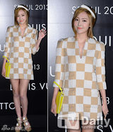 组图：少时Jessica秀美腿 崔智友长裙优雅