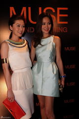 组图：刘嘉玲开夜店众明星捧场