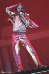 策划：继续宠爱张国荣11周年 光影瞬间定格