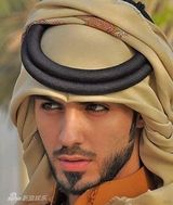 组图：阿联酋帅哥微博走红  原为迪拜名模