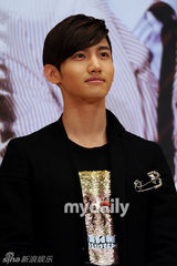 组图：《天堂牧场》发布 沈昌珉李妍熙助阵出席