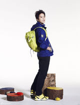 高清图：JYJ最新户外广告展阳光动感运动气质