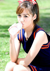 高组图：前超女陈怡日本拍写真 比基尼制服齐上阵