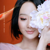 组图：严艺丹《无果》造型曝光 红妆素裹中国风