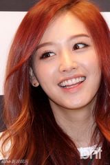 组图：SHINee等众星亮相时装品牌开店仪式