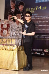 组图：潘玮柏8月推新专辑 自曝私下十分邋遢