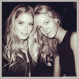 组图:维密年度大秀开幕泰勒献唱 众超模T台斗艳