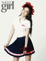 组图：Kara具荷拉时尚写真兼具清纯与性感