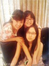 42岁刀郎22岁漂亮女儿曝光 旗袍装长发秀美(图)
