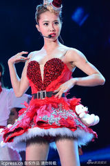 策划：2013明星圣诞装大PK 性感甜美你爱WHO