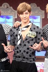 组图：飞轮海潮装录节目 大玩游戏积极互动