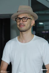 组图：日本歌手平井坚抵港做宣传