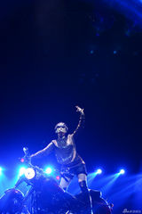 组图：李宇春青岛个唱劲歌热舞表情卖萌