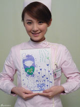 幻灯图：毛林昕向往宁静生活 为爱愿做“小女人”