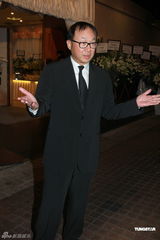 组图：许冠英追思会重播昔日片段 骨灰欲撒大海