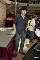 高清组图：《不再让你孤单》慈善行 舒淇刘烨联手