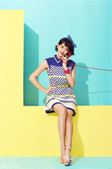 组图：海陆时尚写真 调皮俏丽演绎青春风尚