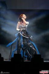 组图：邓紫棋曝林宥嘉支持个唱 害羞不谈