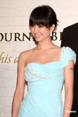 高清组图：蔡依林担任美丽伴娘 参加姐姐婚礼