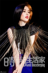 组图：郭碧婷拍摄时尚大片 金属流苏飞转