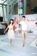 组图：官恩娜诸葛梓岐走秀 陈嘉桓否认与林峰绯闻