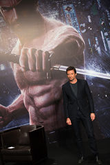 组图：休·杰克曼帅气亮相《金刚狼2》见面会